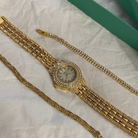 3pc Watch & Bracelet Set - Picture 5 of 10